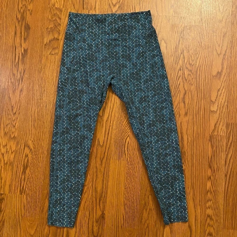 Lou & Grey Teal Floral Cropped Workout Leggings M